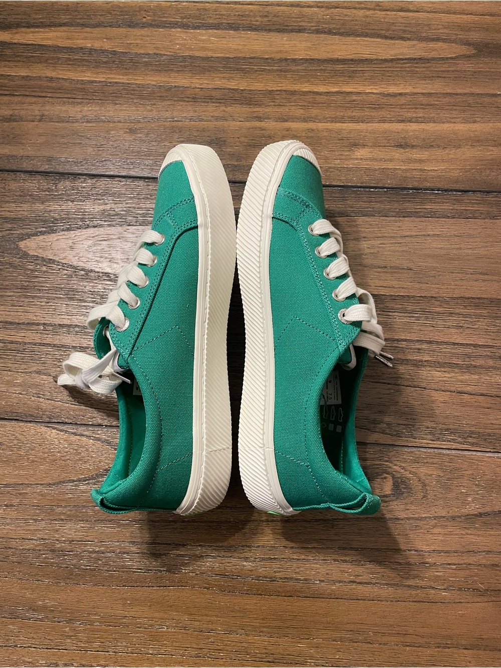 Cariuma Unisex Kelly Green OCA Low Canvas Casual Sneaker Women’s Size 9 NIB - Picture 8 of 12